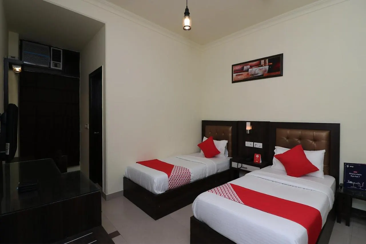 Oyo 389 Hotel Applee Inn Gurgaon