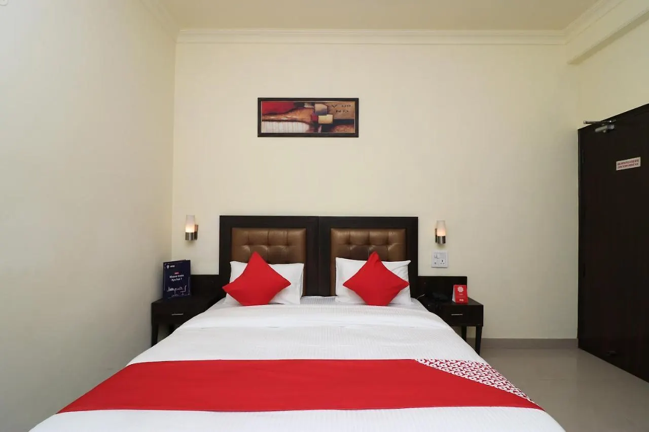 Oyo 389 Hotel Applee Inn Gurgaon